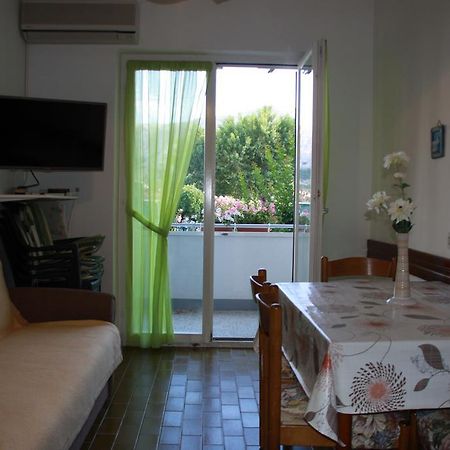 Mediterranean Oasis Apartments バスカ エクステリア 写真