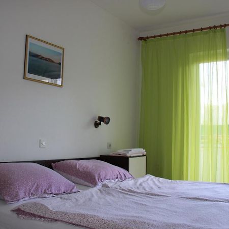 Mediterranean Oasis Apartments バスカ エクステリア 写真
