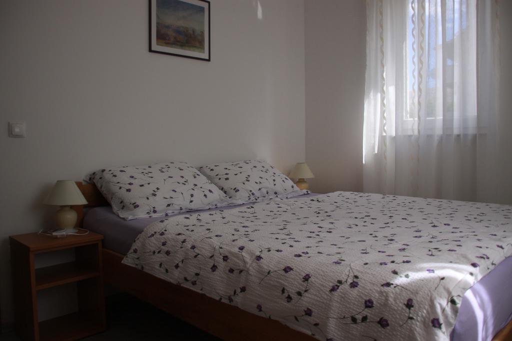 Mediterranean Oasis Apartments バスカ 部屋 写真