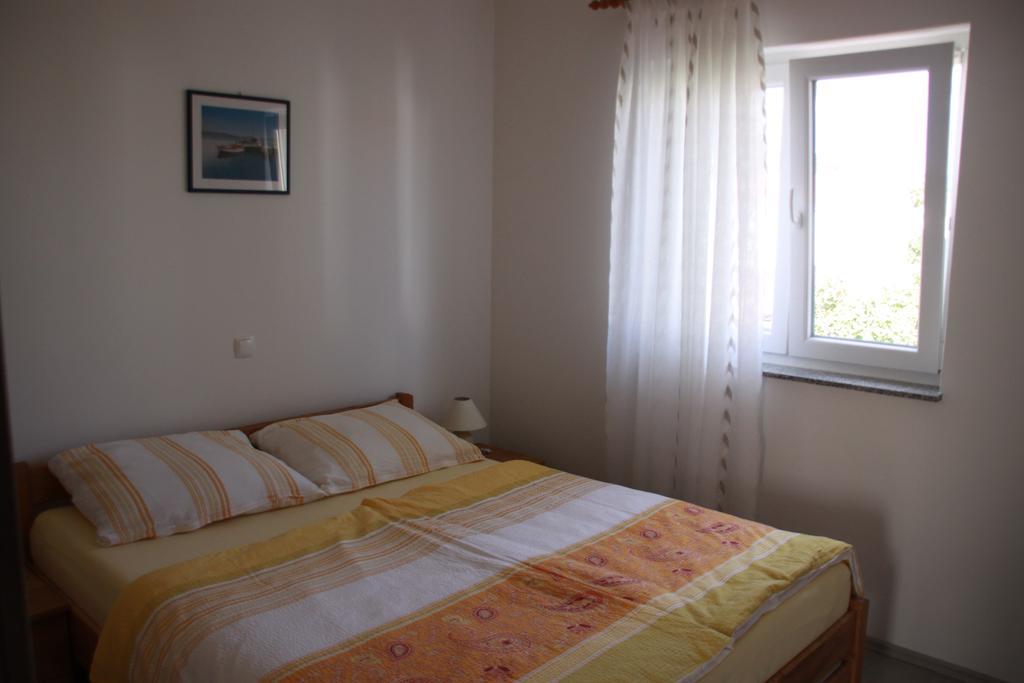 Mediterranean Oasis Apartments バスカ 部屋 写真