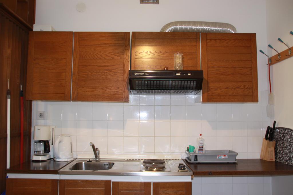 Mediterranean Oasis Apartments バスカ エクステリア 写真